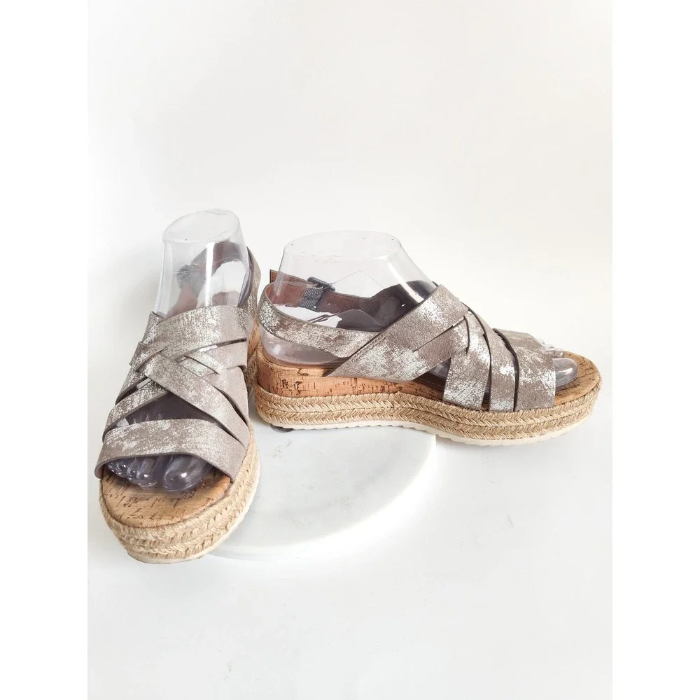 Trask Sandals 7.5 Espadrille Platform Metallic Silver Leather Strappy Boho Wedge